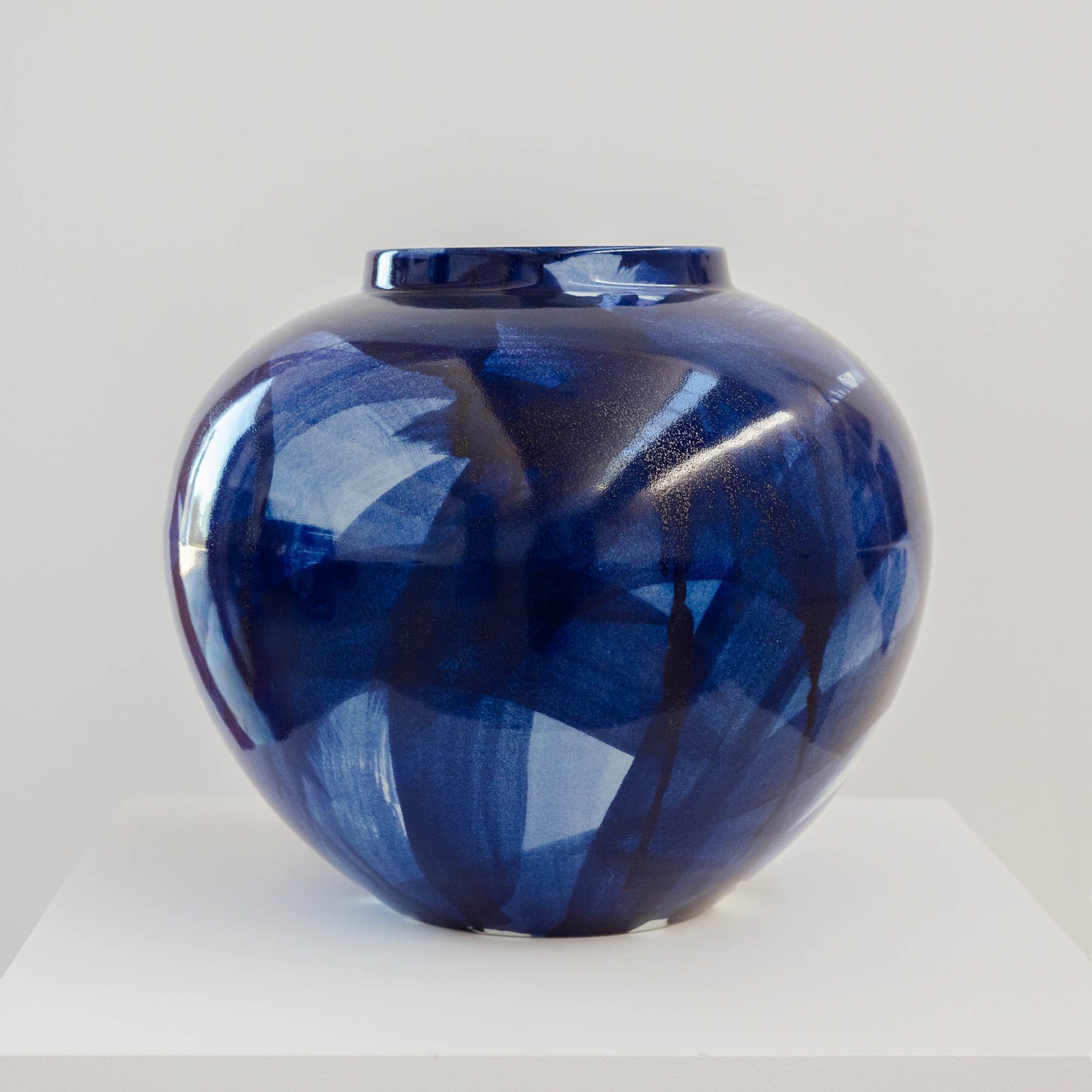 Felicity Aylieff, Blue and White Vase, 2022