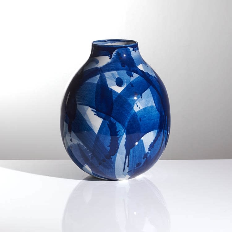 Felicity Aylieff, A Blue & White Vase, 2022
