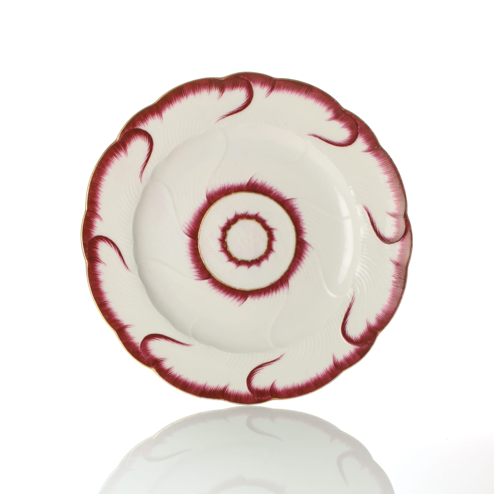 Sèvres Porcelain, A Vincennes plate, circa 1752-55