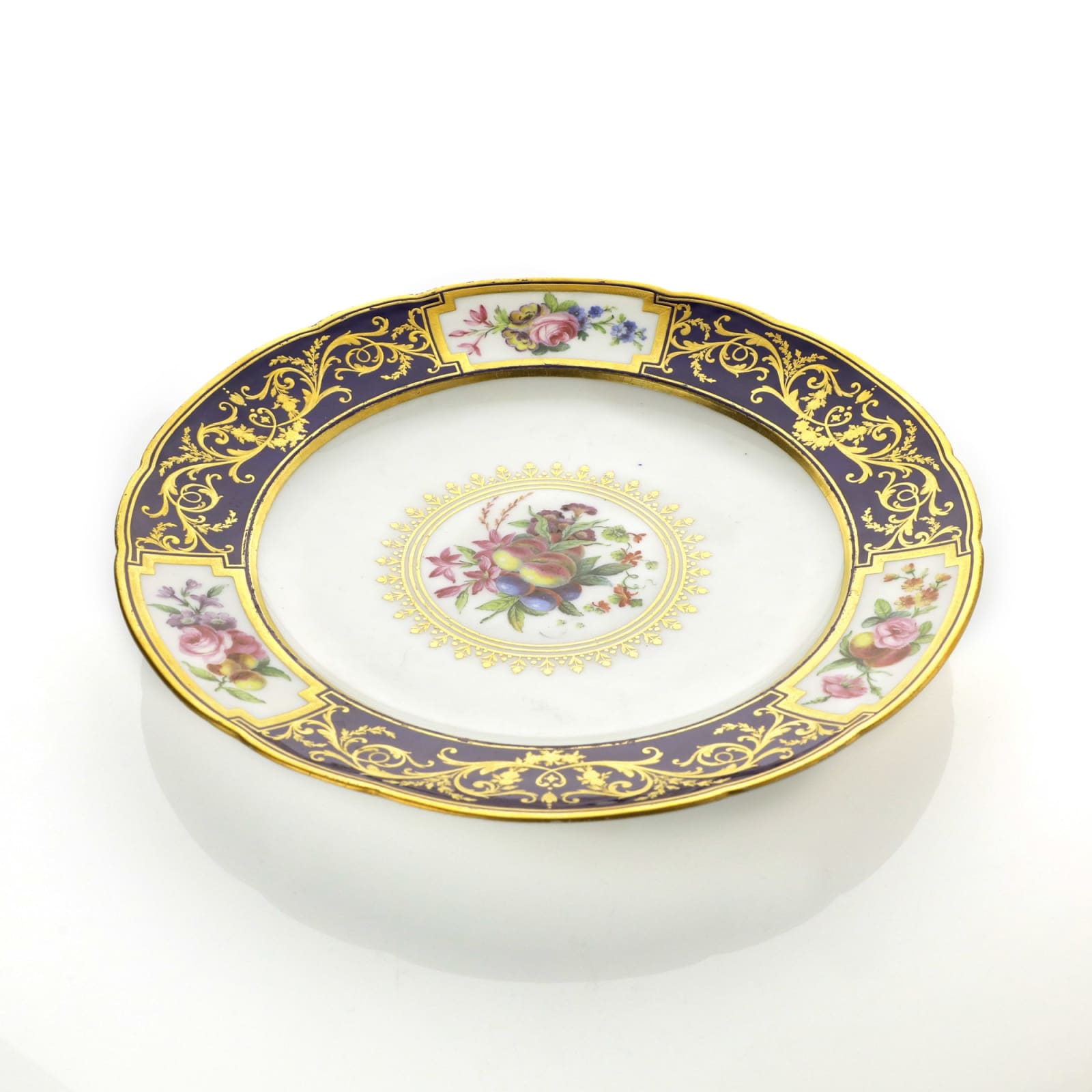 Sèvres Porcelain, A Soft-Paste Sèvres Porcelain Plate from the Comte de Aranda Service, 1786