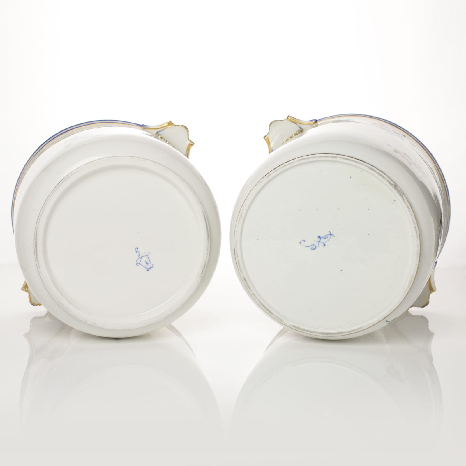 Sèvres Porcelain, A Pair of Soft-Paste Sèvres Porcelain Wine Decanter Coolers, 1759