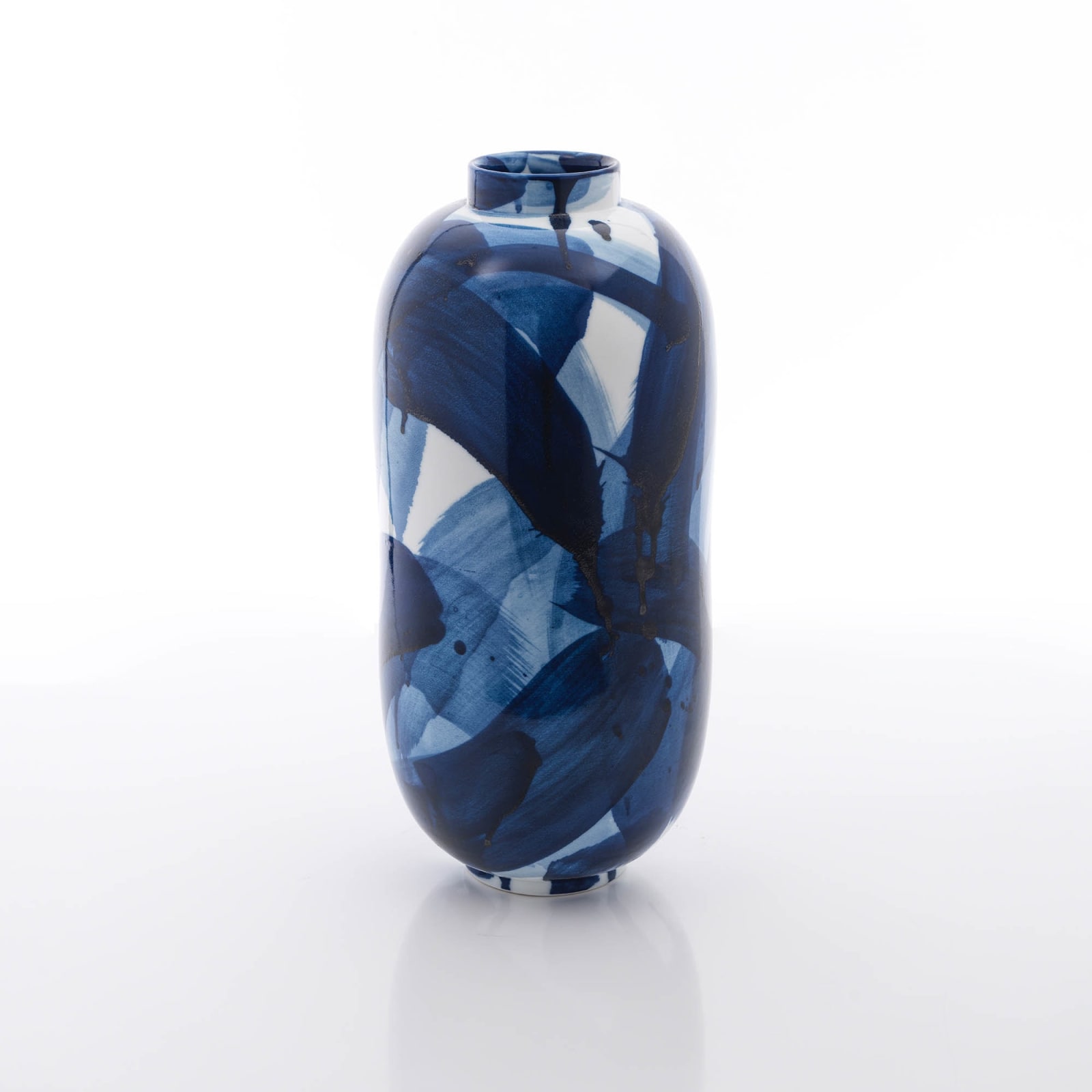 Felicity Aylieff, Blue and White Vase, 2022