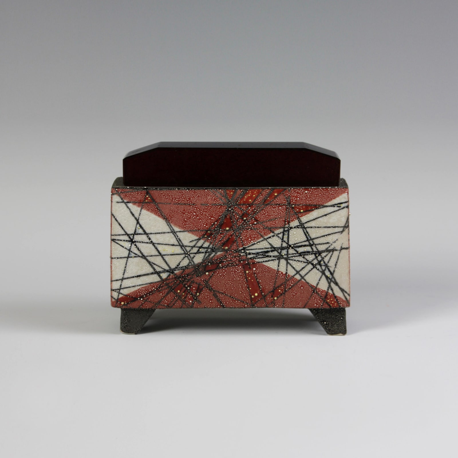 Takahiro Kondo, Red Mist Box, 2009