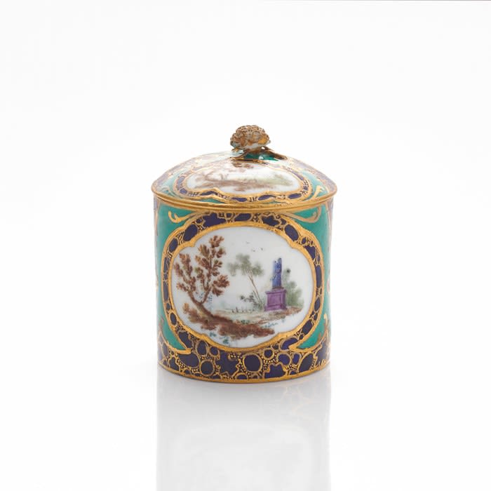 Sèvres Porcelain, A Soft-Paste Sèvres Porcelain Powder Jar and Cover, 1758