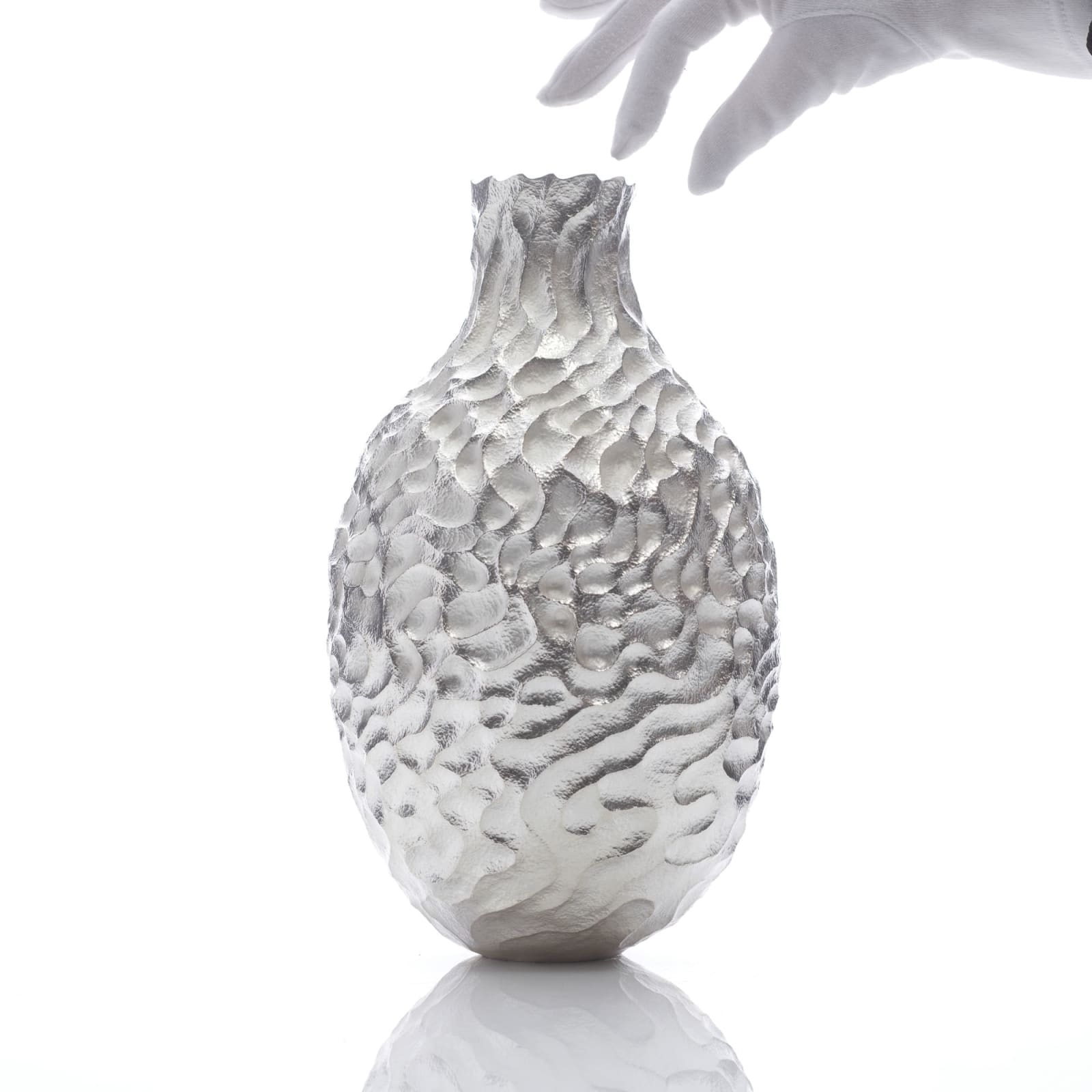 Hiroshi Suzuki, Miyabi-Fire Vase, 2022