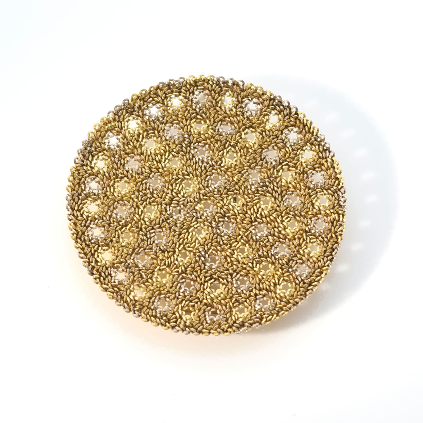 Andrew Lamb, Lenticular Brooch, 2016