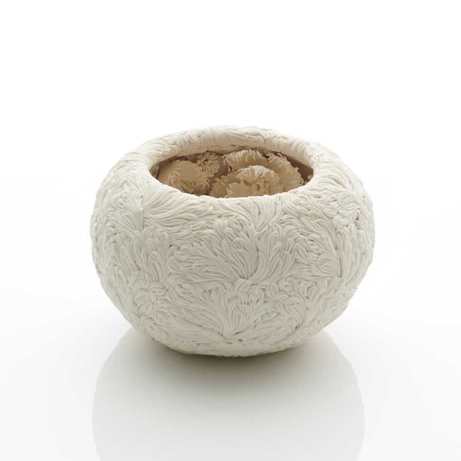 Hitomi Hosono, A Small Nadeshiko and Michikusa Bowl, 2019