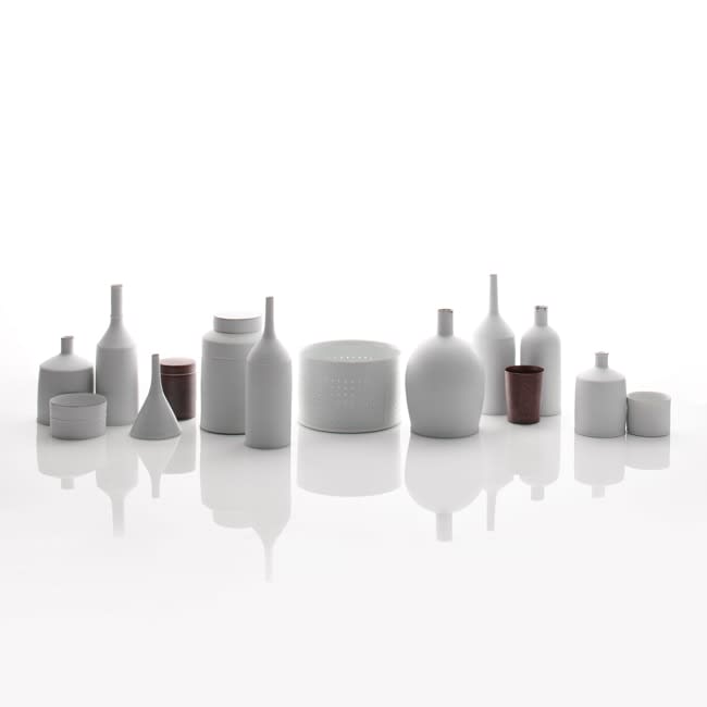 Kirsten Coelho, Still Life of Fourteen Vessels, 2018