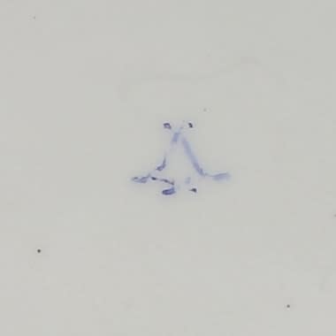 Sèvres Porcelain, A Vincennes Porcelain Plate, 1752-53