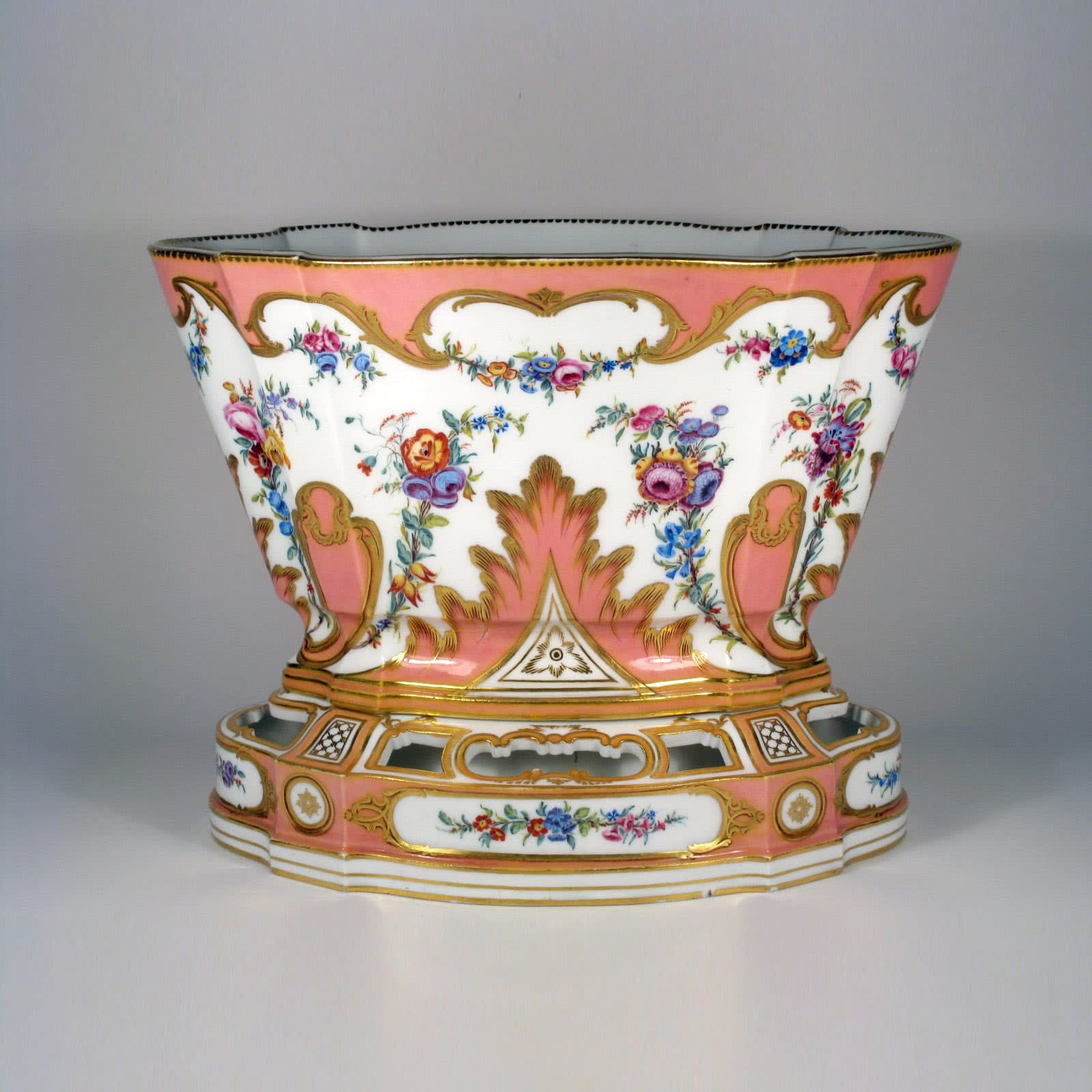 Sèvres Porcelain, A Spectacular Sèvres Porcelain Vase Hollandois, 1757-63