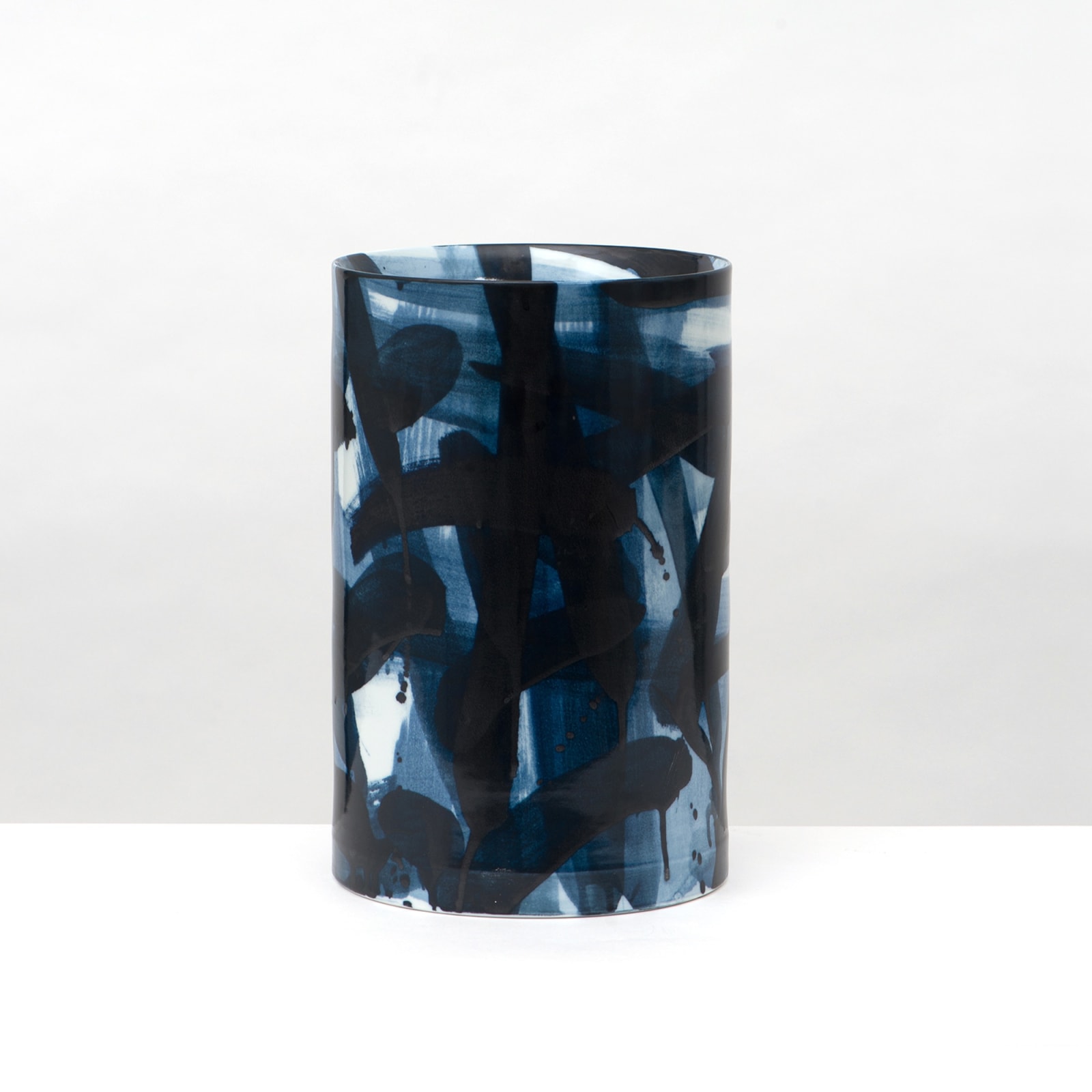 Felicity Aylieff, Blue & White Vase, 2014