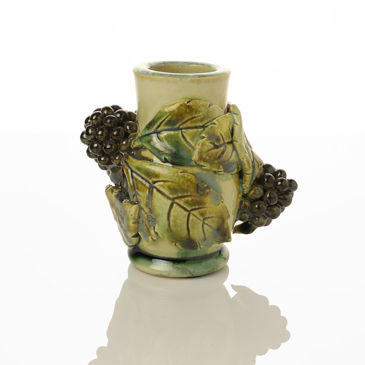 Kate Malone, Mini Blackberry, 2023