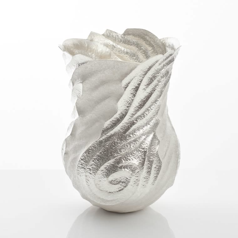 Hiroshi Suzuki, Miyabi-Fire Vase, 2022