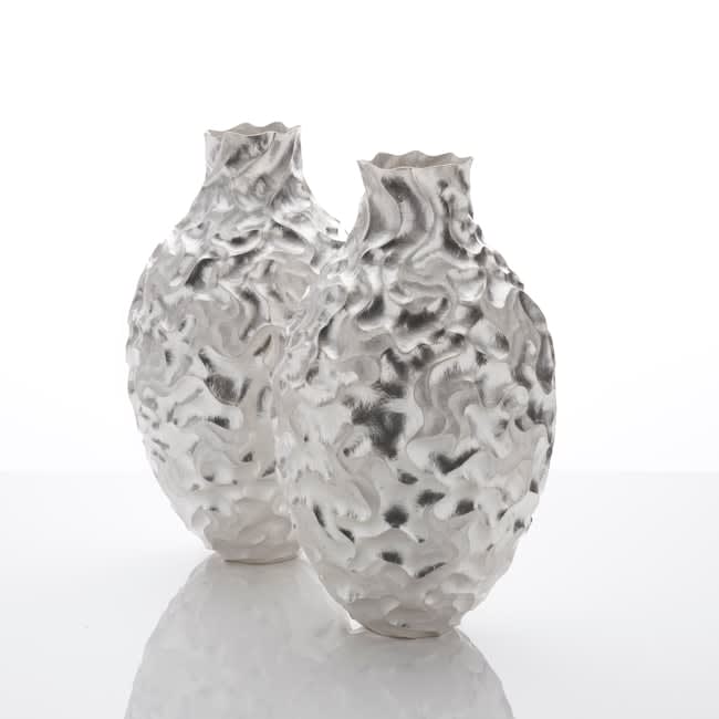 Hiroshi Suzuki, A Pair of Seni Vases, 2019