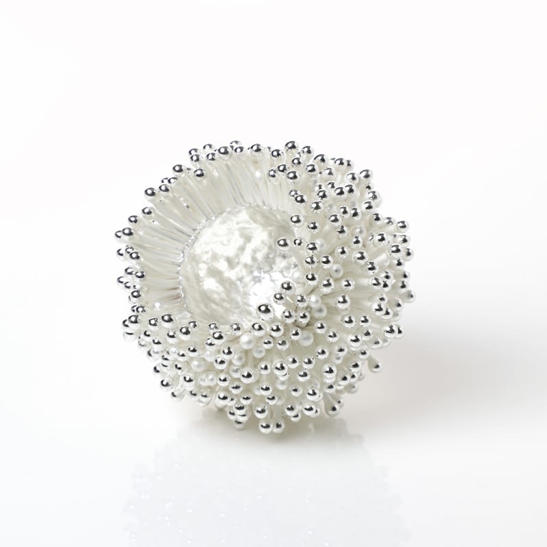 Junko Mori, Silver Organism; Ball Point, 2019