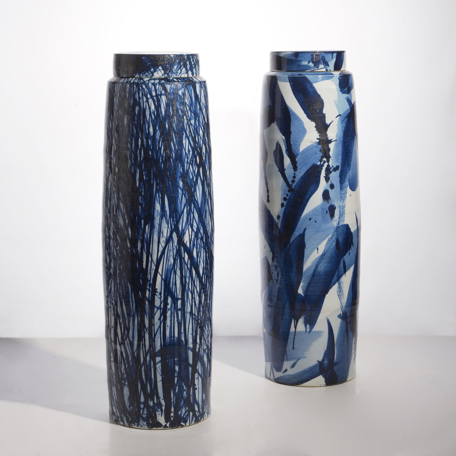 Felicity Aylieff, Blue and White Monumental Lidded Vase, 2022