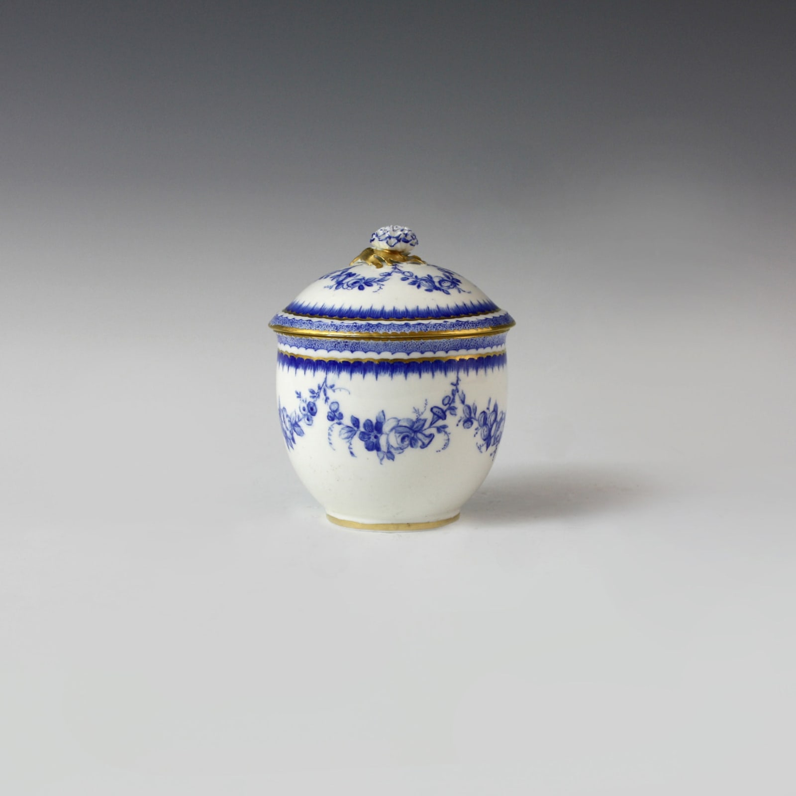 Sèvres Porcelain, A Sèvres Sugar Bowl & Cover, circa 1765-75