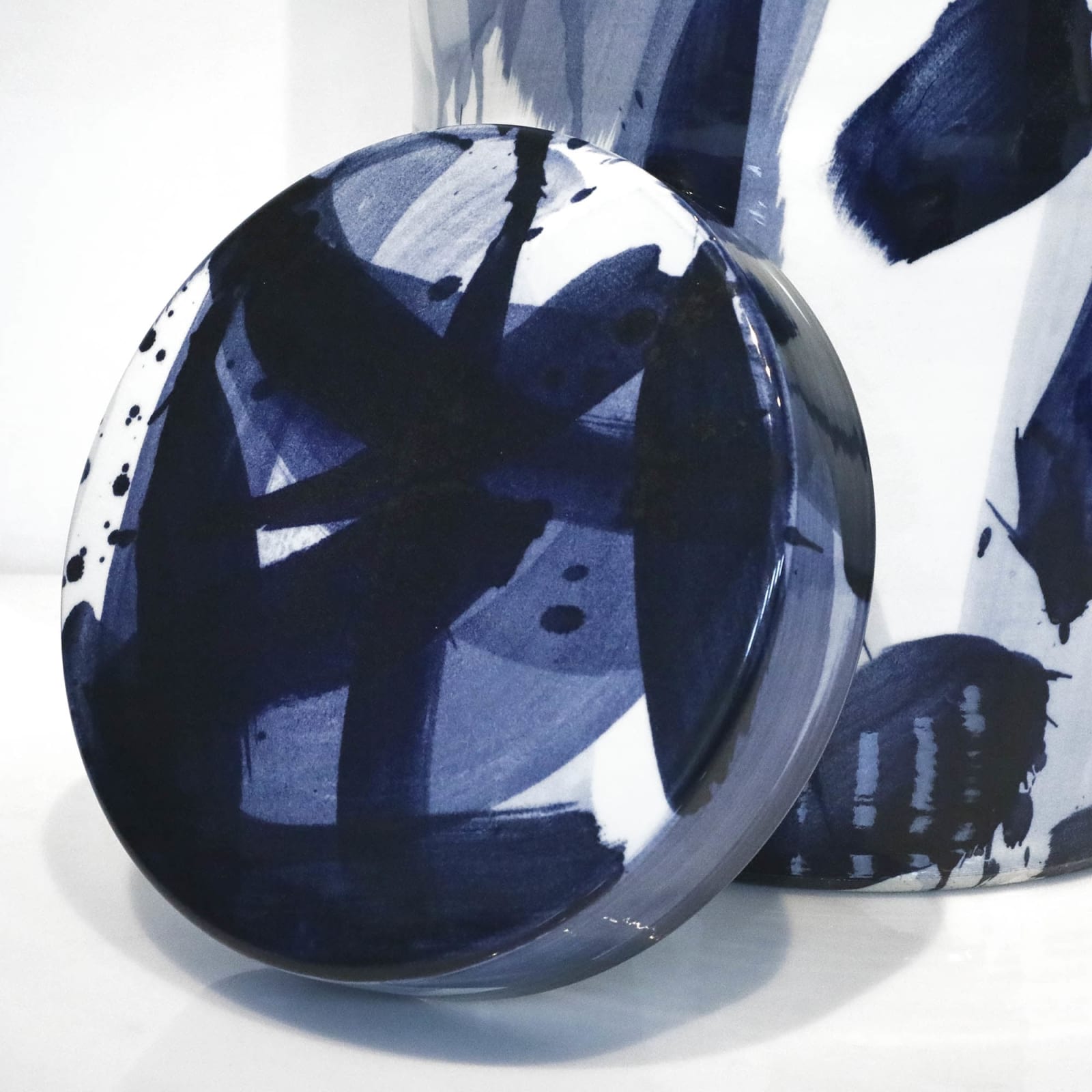 Felicity Aylieff, A Monumental Blue & White Lidded Vase, 2022