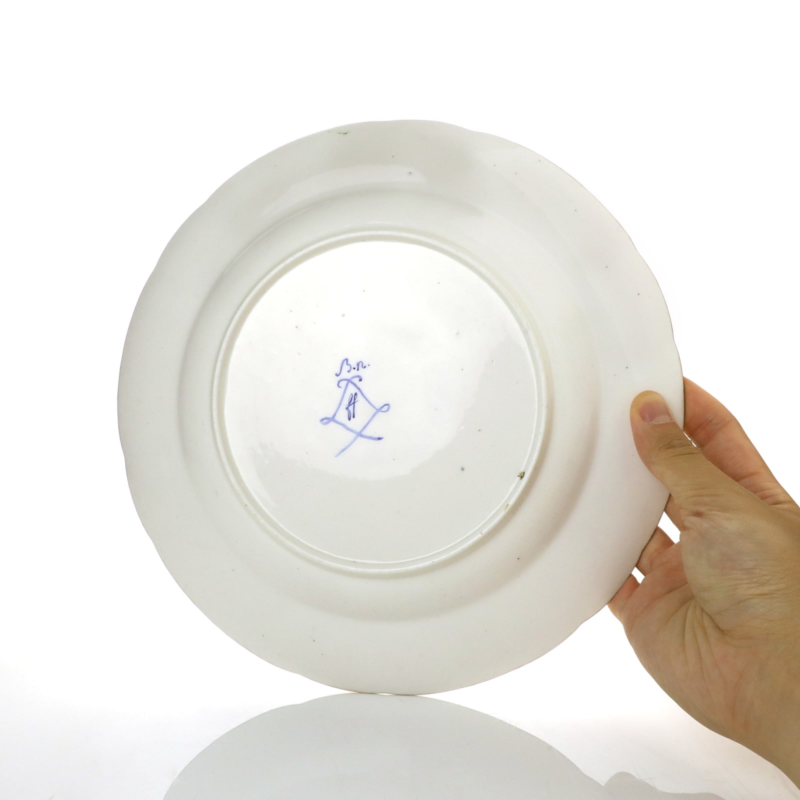 Sèvres Porcelain, A Soft-Paste Sèvres Porcelain Plate, made for use at Versailles, 1783