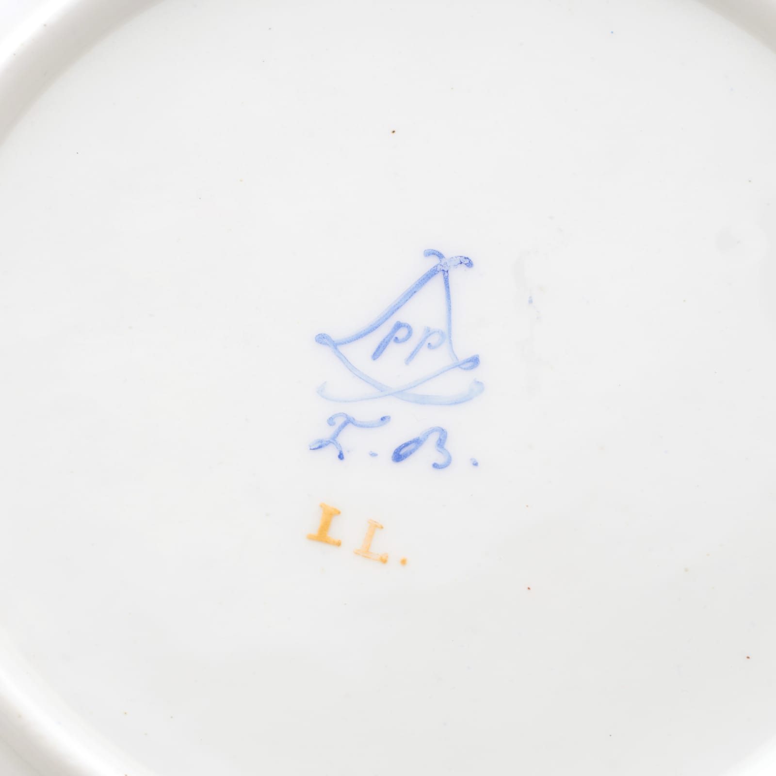 Sèvres Porcelain, A French 18th Century Sèvres Plate made for William Beckford, 1792