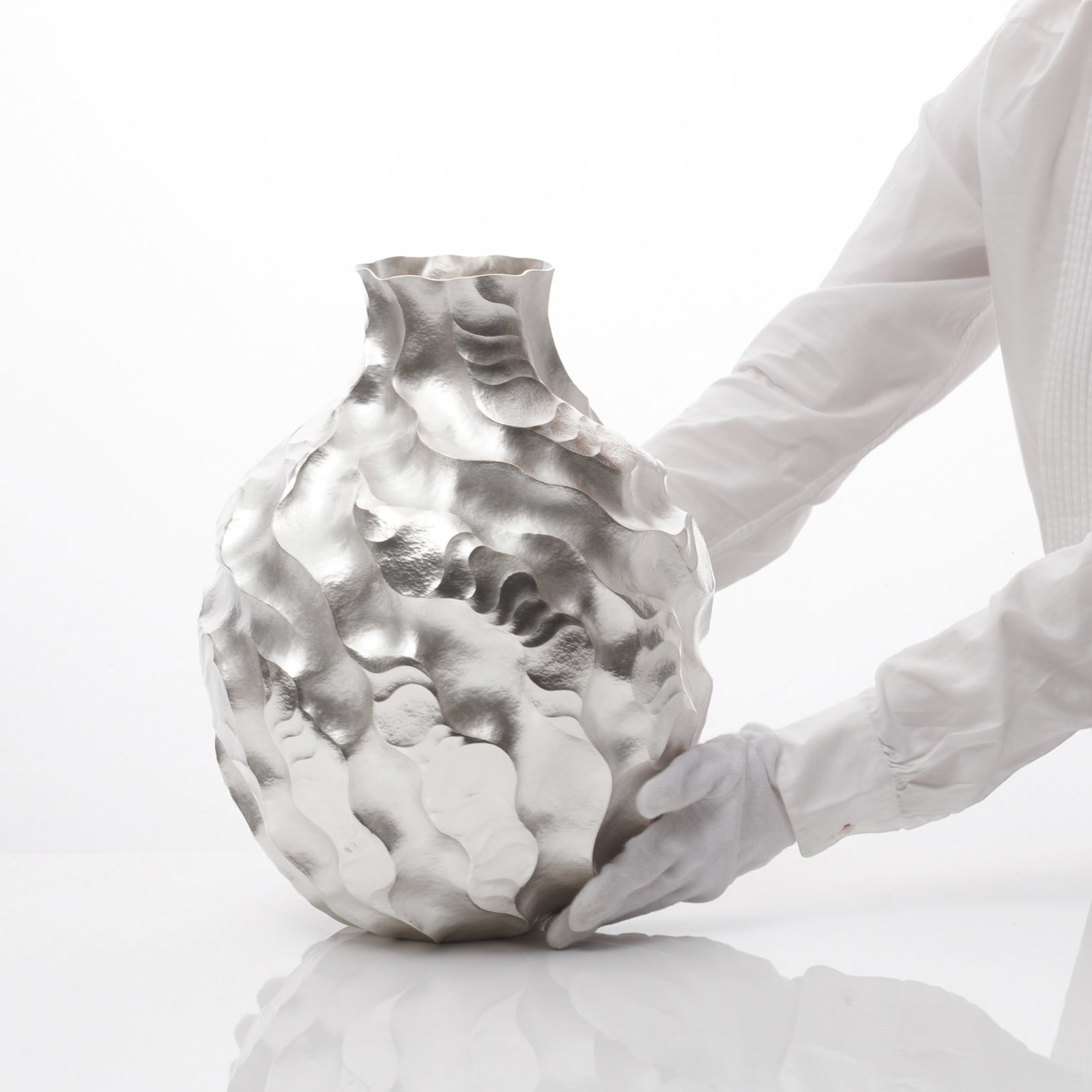 Hiroshi Suzuki, Miyabi-Fire Vase, 2021