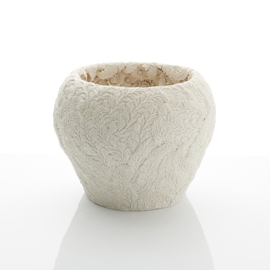 Hitomi Hosono, A Very Large Nazuna and Mugiwara Giku Bowl, 2018