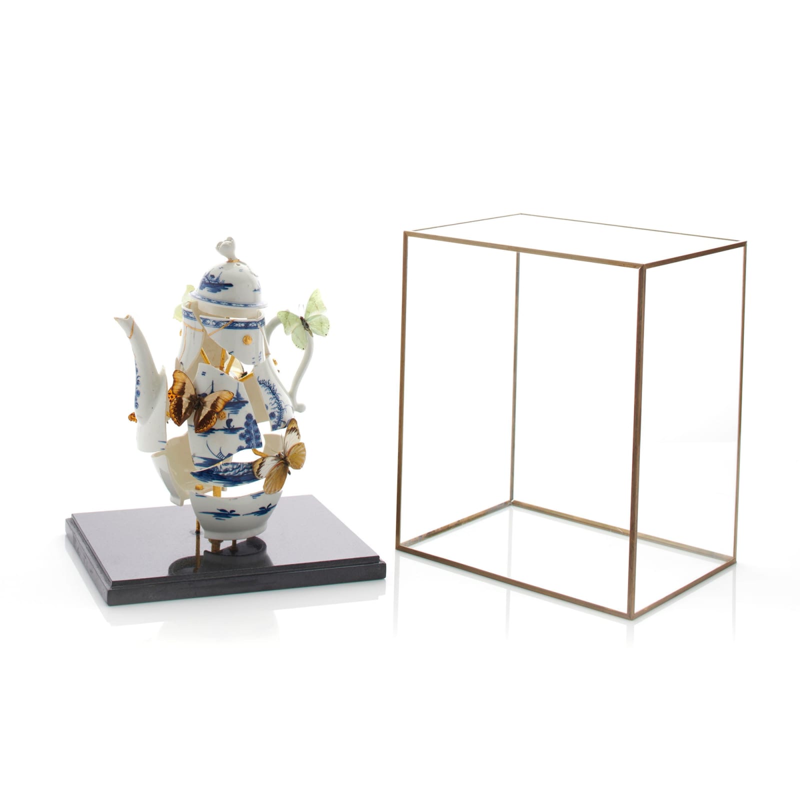 Bouke de Vries, Worcester Porcelain Coffee Pot, 2023