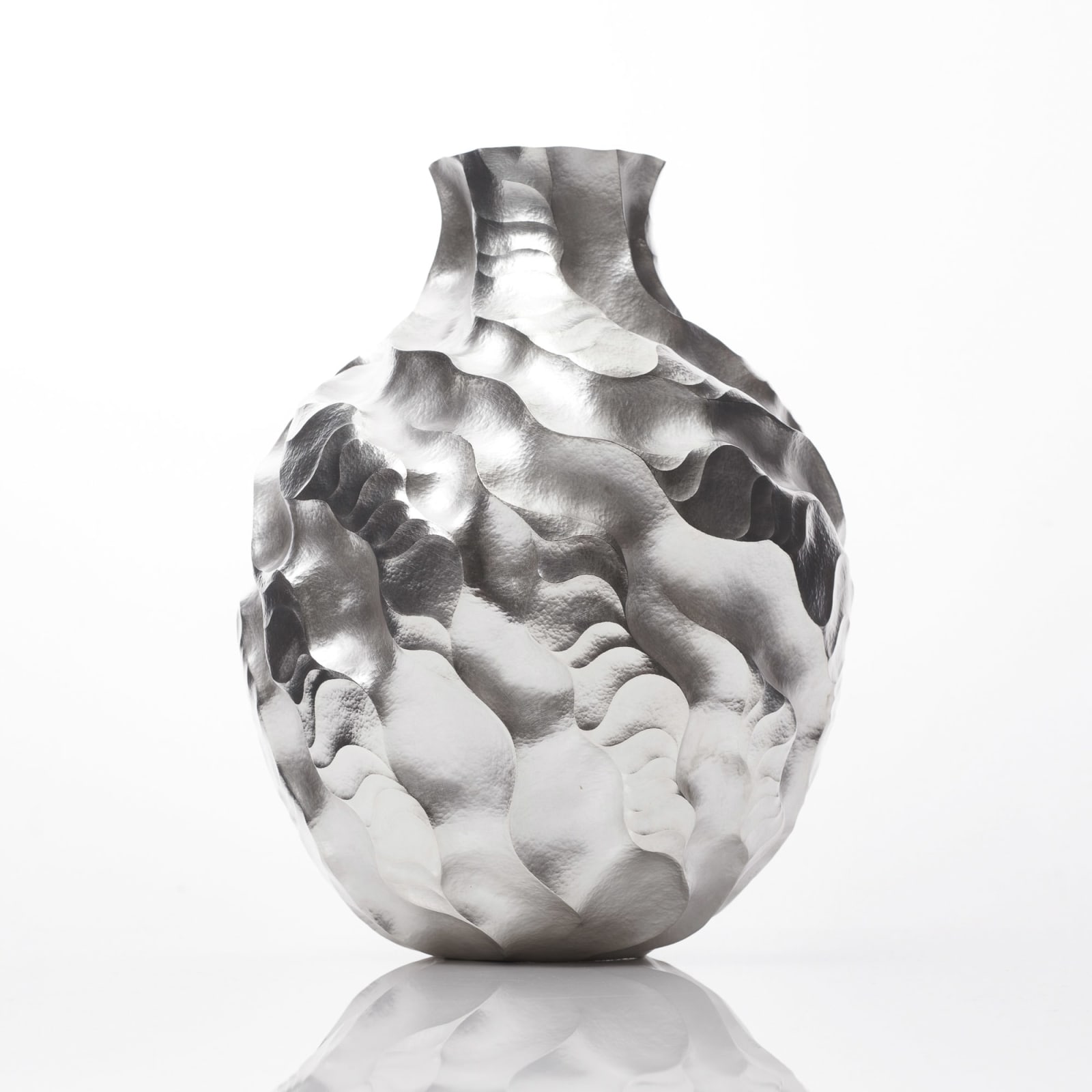 Hiroshi Suzuki, Miyabi-Fire Vase, 2021