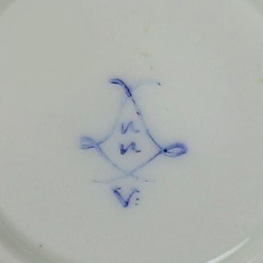 Sèvres Porcelain, A Sèvres Porcelain Sugar Bowl and Cover, 1790