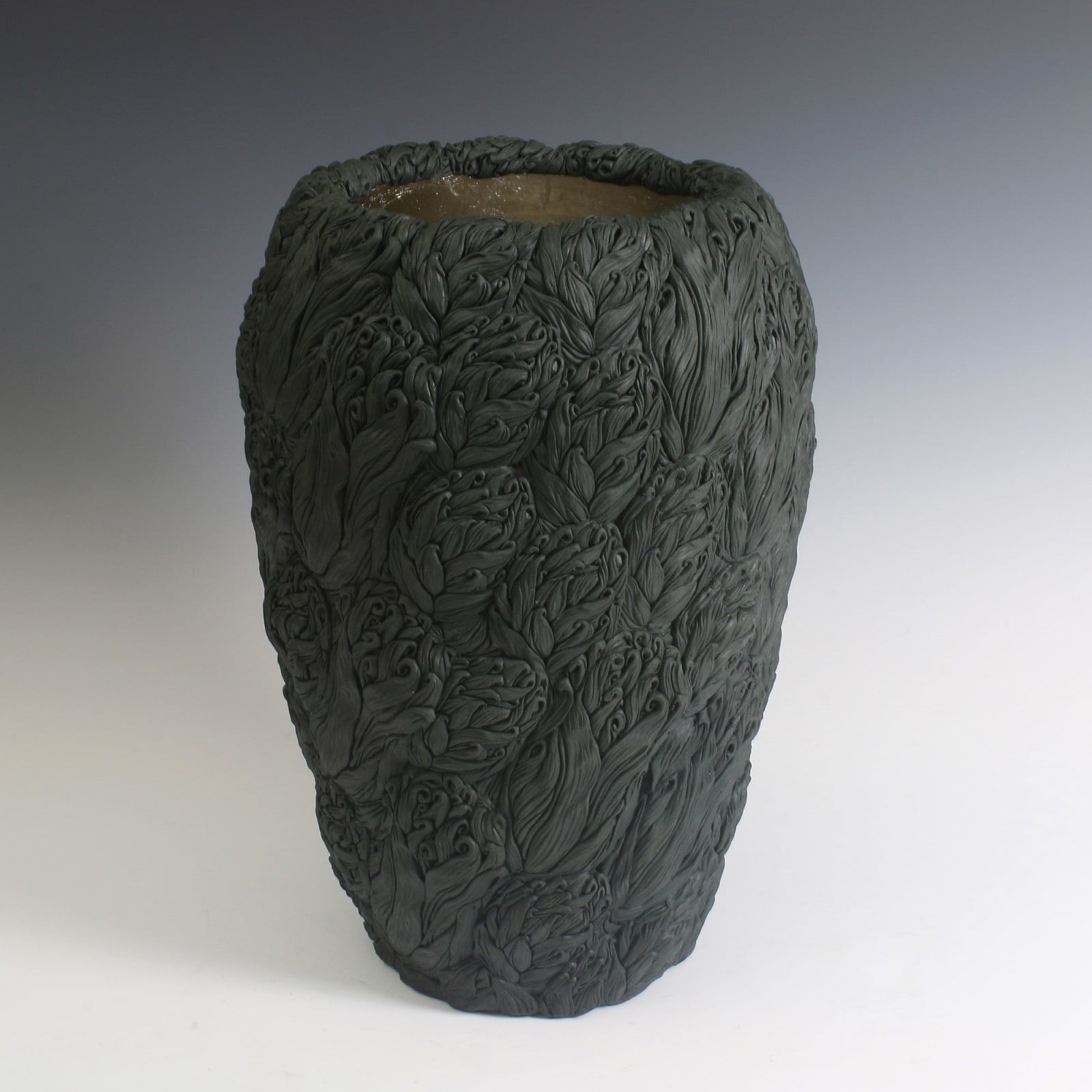 Hitomi Hosono, A Large Banana Leaves Vessel, 2014