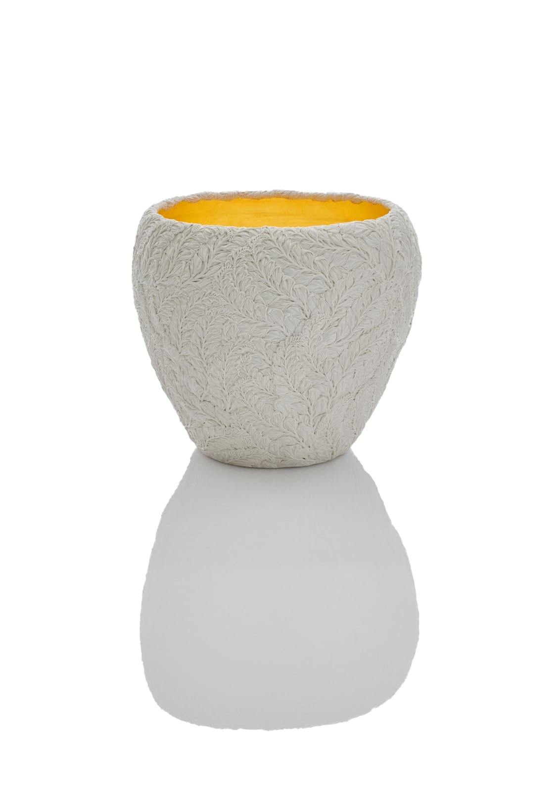 Hitomi Hosono, A Very Large Oval Nazuna Vase, 2017