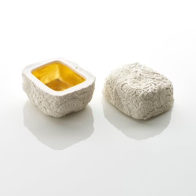 Hitomi Hosono, A Zenmai Square Box, 2016