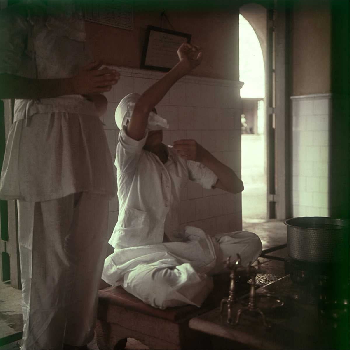 Adil Jussawalla, Fire Temple, Bombay, 1967