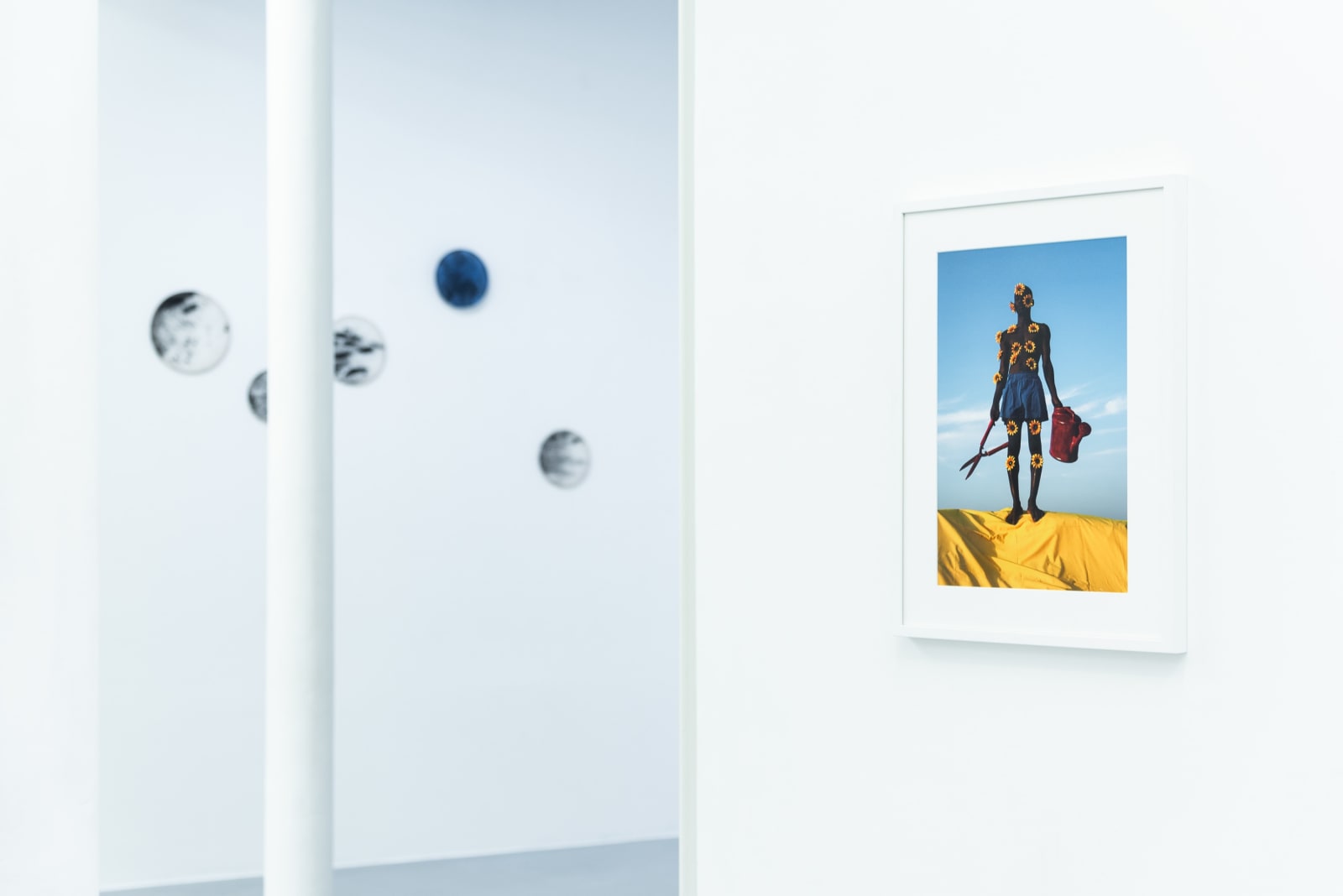 Nana Yaw Odor's photograph This or That as part of Inhabiting the World at AFIKARIS Gallery in Paris