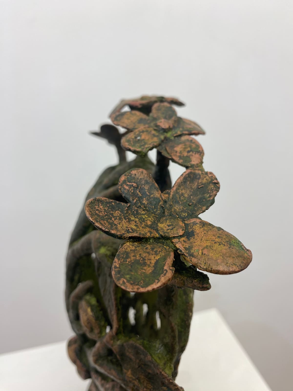 Hervé Yamguen, Visage arbre, 2023