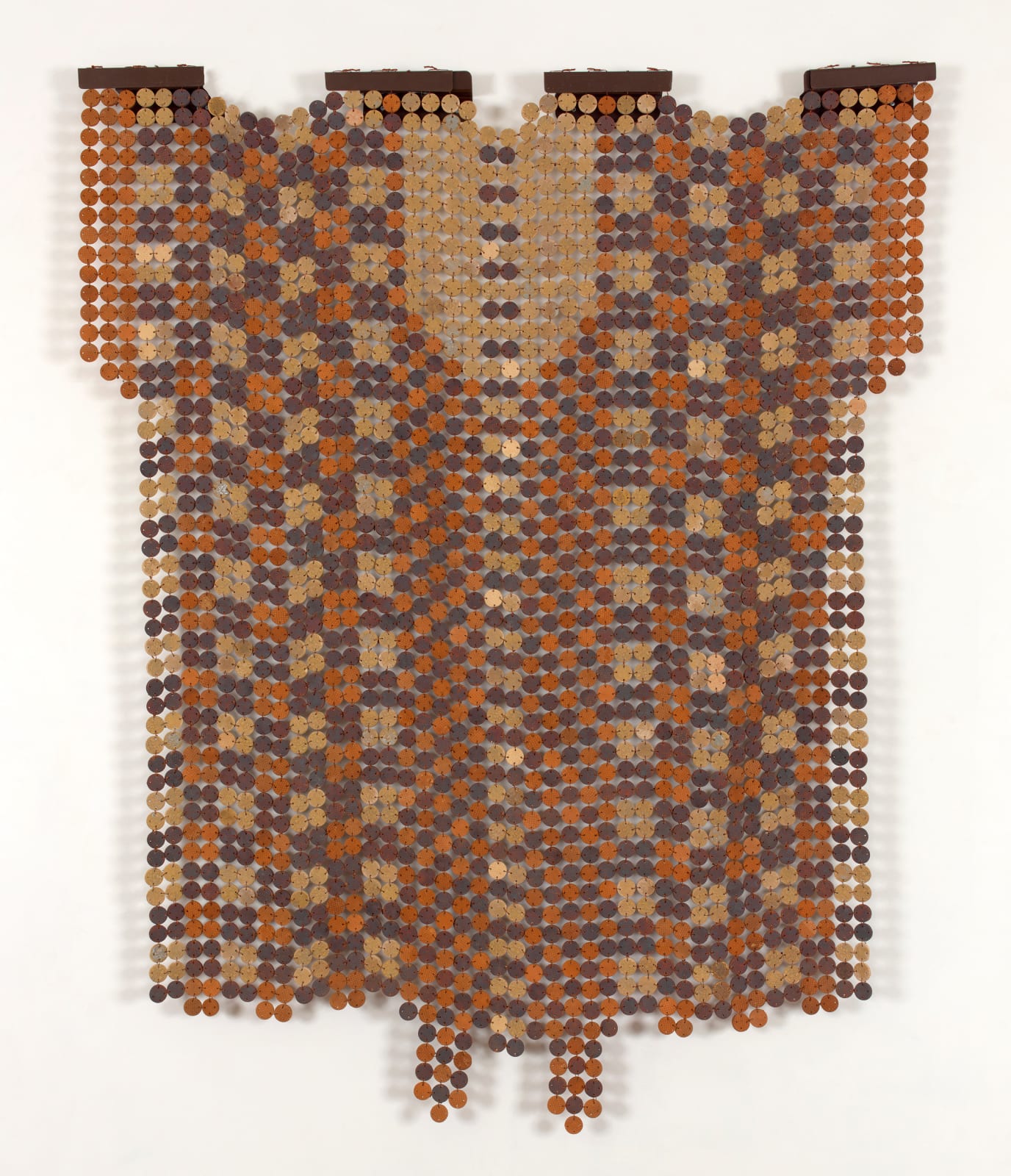 Ozioma Onuzulike sculpture. Nigerian Artist. Contemporary Art Gallery. AFIKARIS PARIS. Mixed media (earthenware, ceramic, natural resources). Sculptures. Conversations on social changes. New Nsukka School.