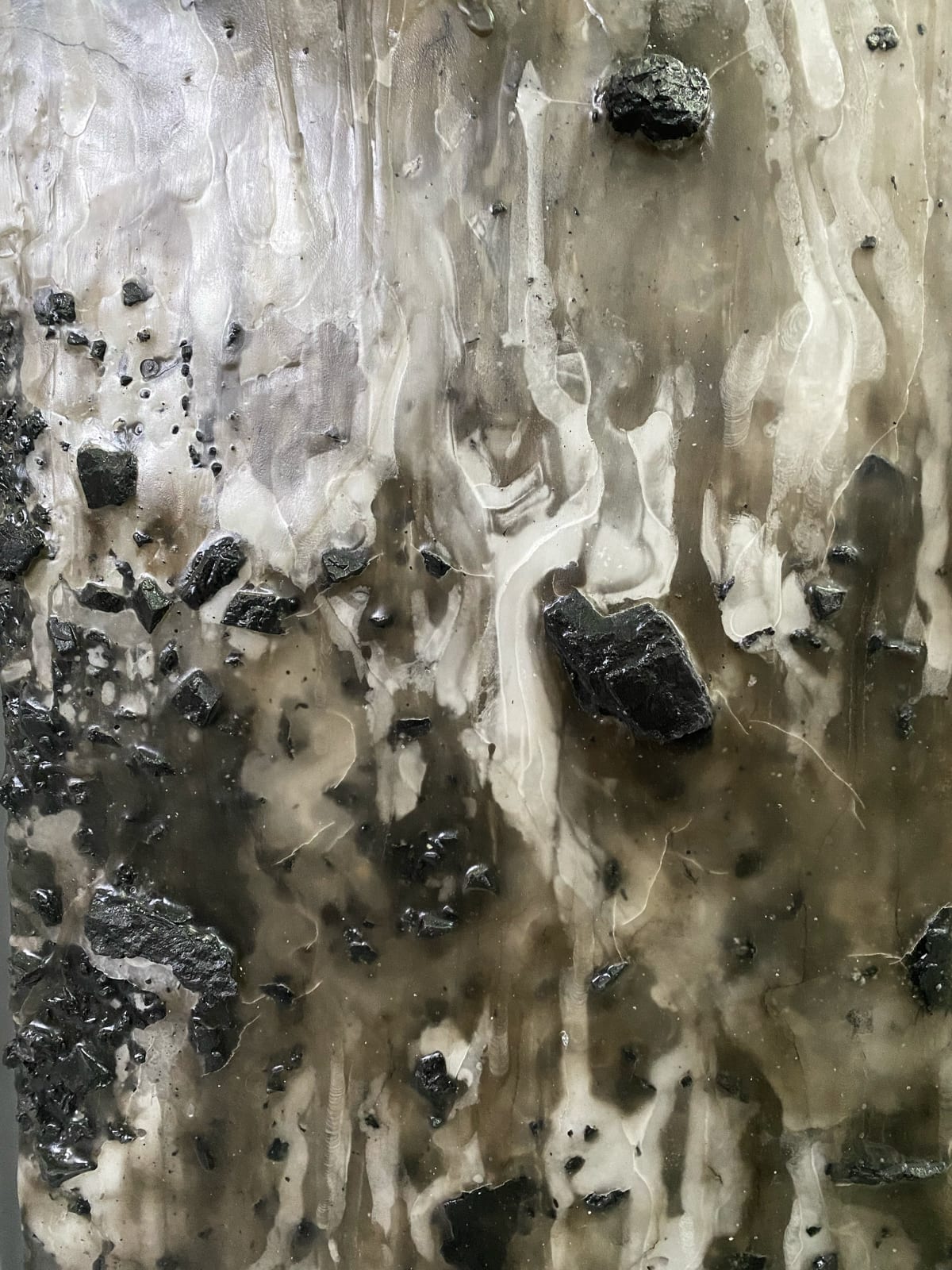 Mouhcine Rahaoui painting. Moroccan Artist. Contemporary African art in Paris. AFIKARIS PARIS. Mixed media (charcoal, wax, glue, plastic, wax, resin) on canvas. Installations. Ready-made. 1-54 London. Art genève 2024