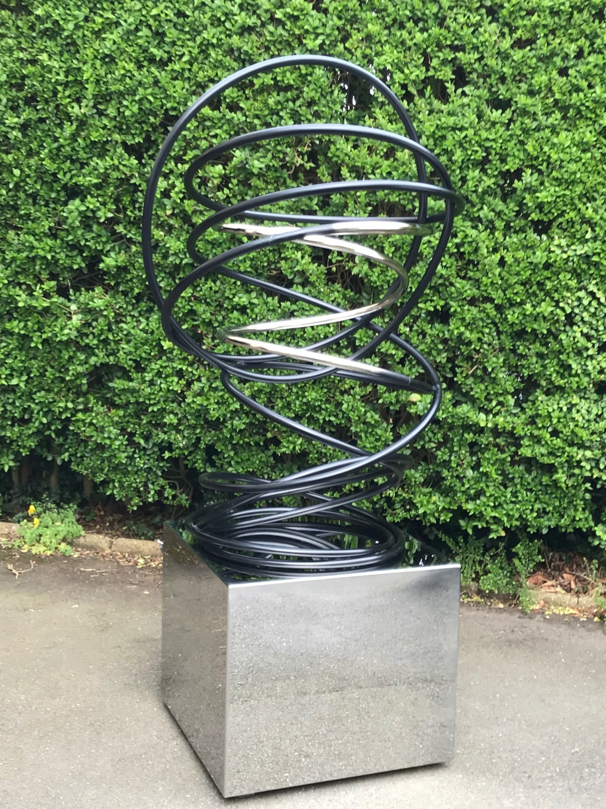 Mark Beattie, Silver in Black Tall Spiral, 2018