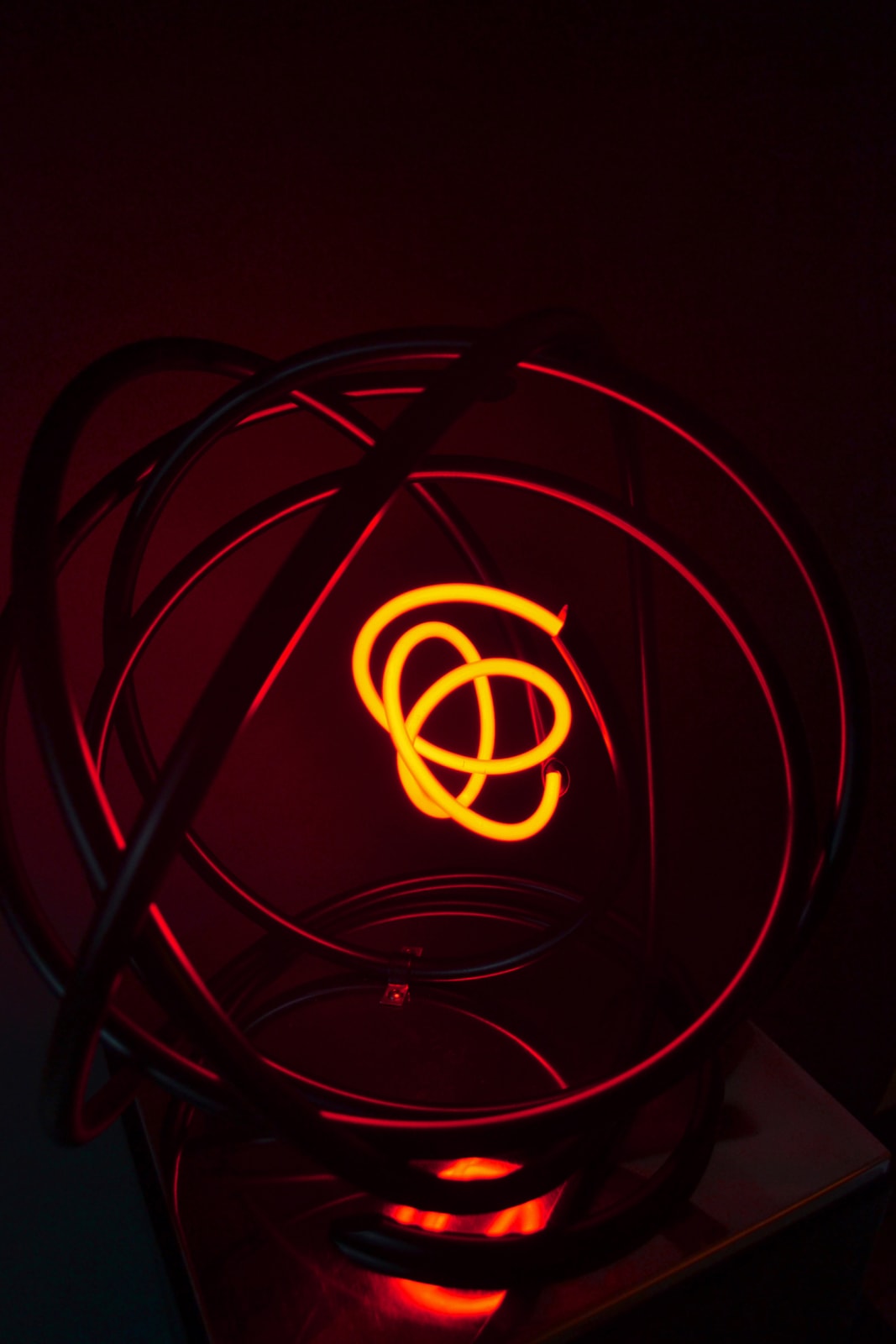 Mark Beattie, Small Red Neon Orb, 2018