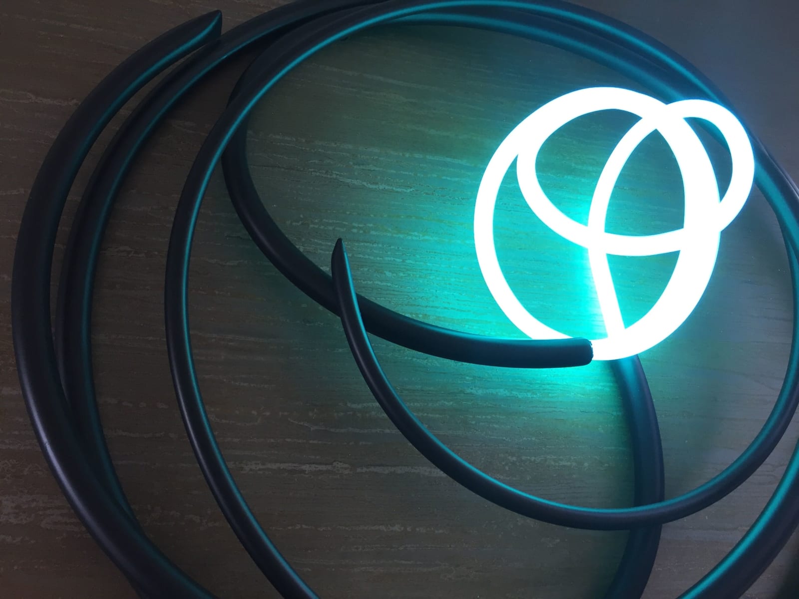 Mark Beattie, Neon Orb 164, 2016