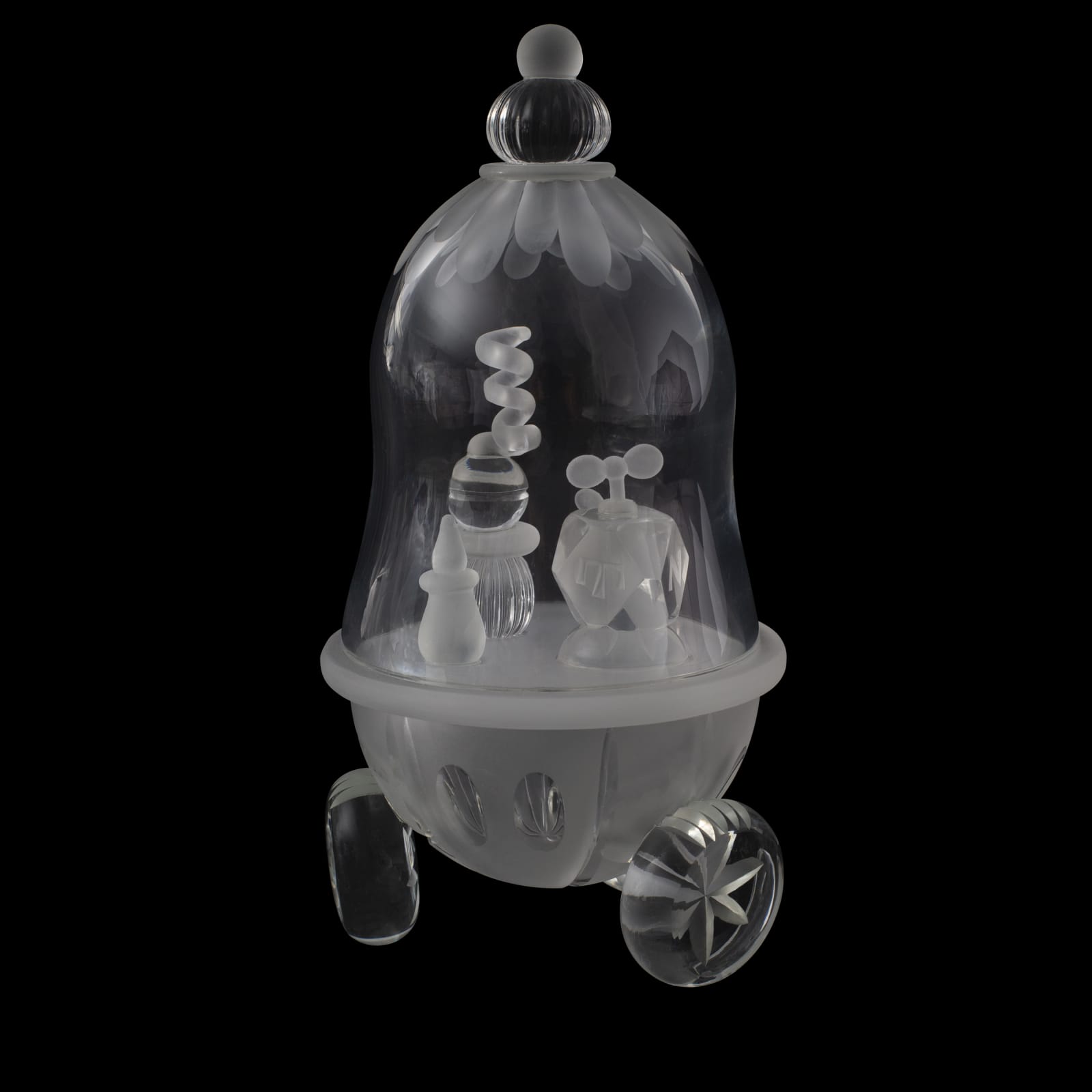 Kazumi Ohno, Glass Ball With Wheels, 2019
