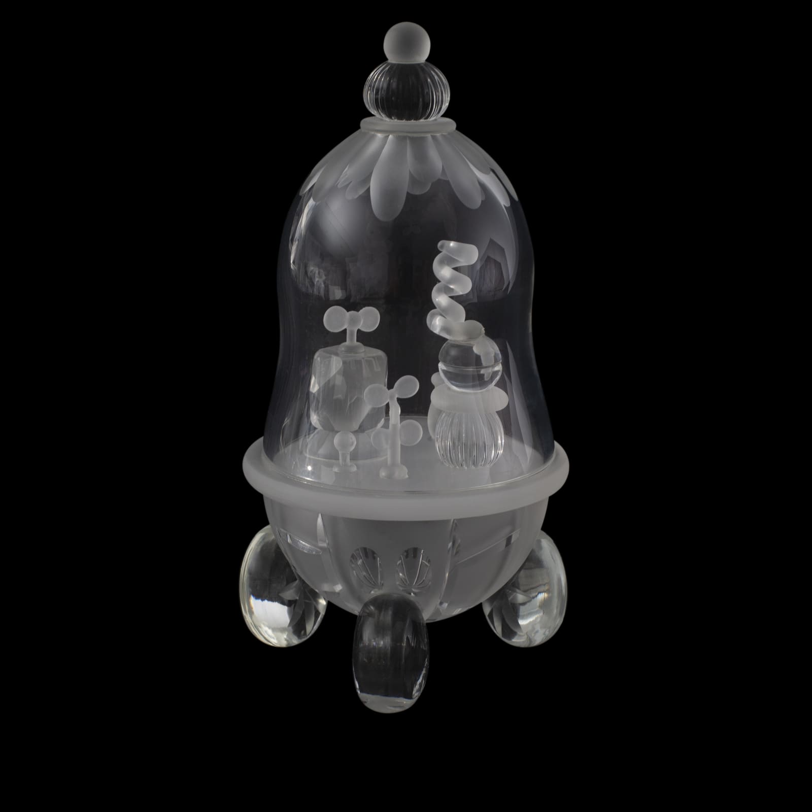 Kazumi Ohno, Glass Ball With Wheels, 2019