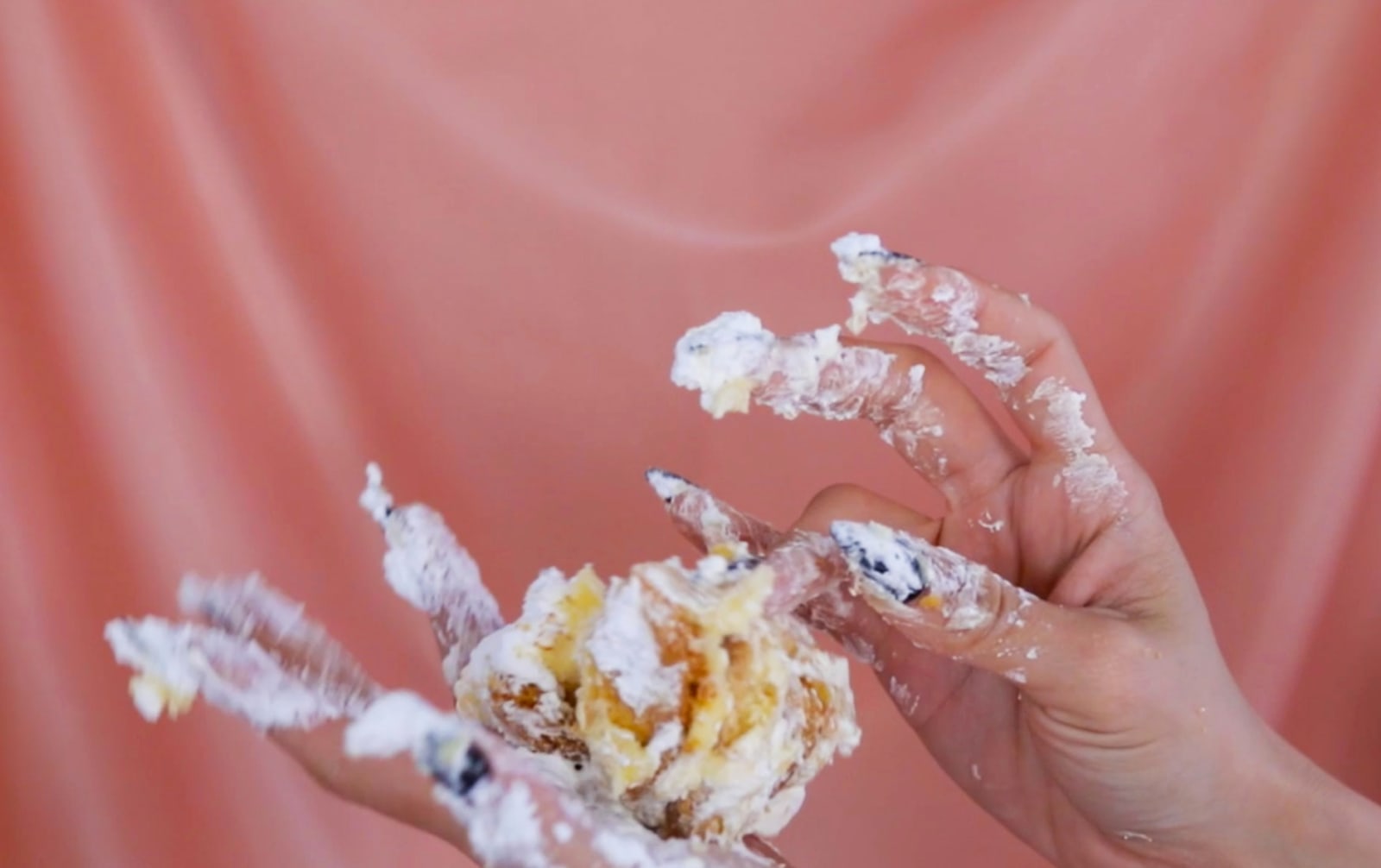 WeiXin Quek Chong, eating cake.3, 2018