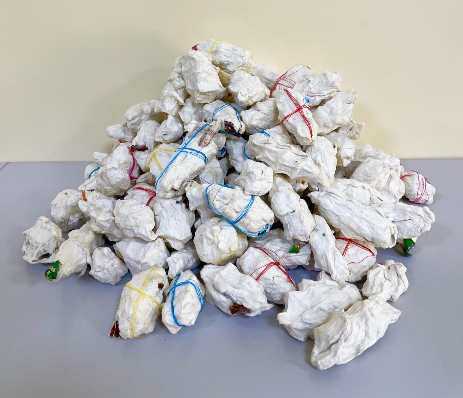 Taqwa Al Naqbi, Wrap gifts from grandparents, 2025