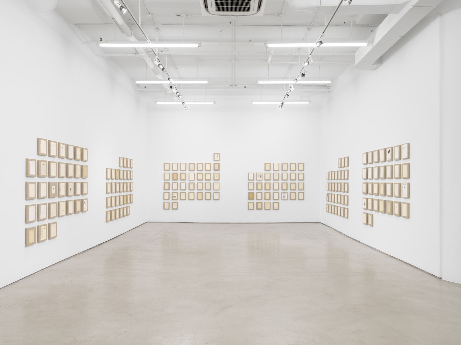 Valeska Soares, Broken Year (September 2020), 2020-2021