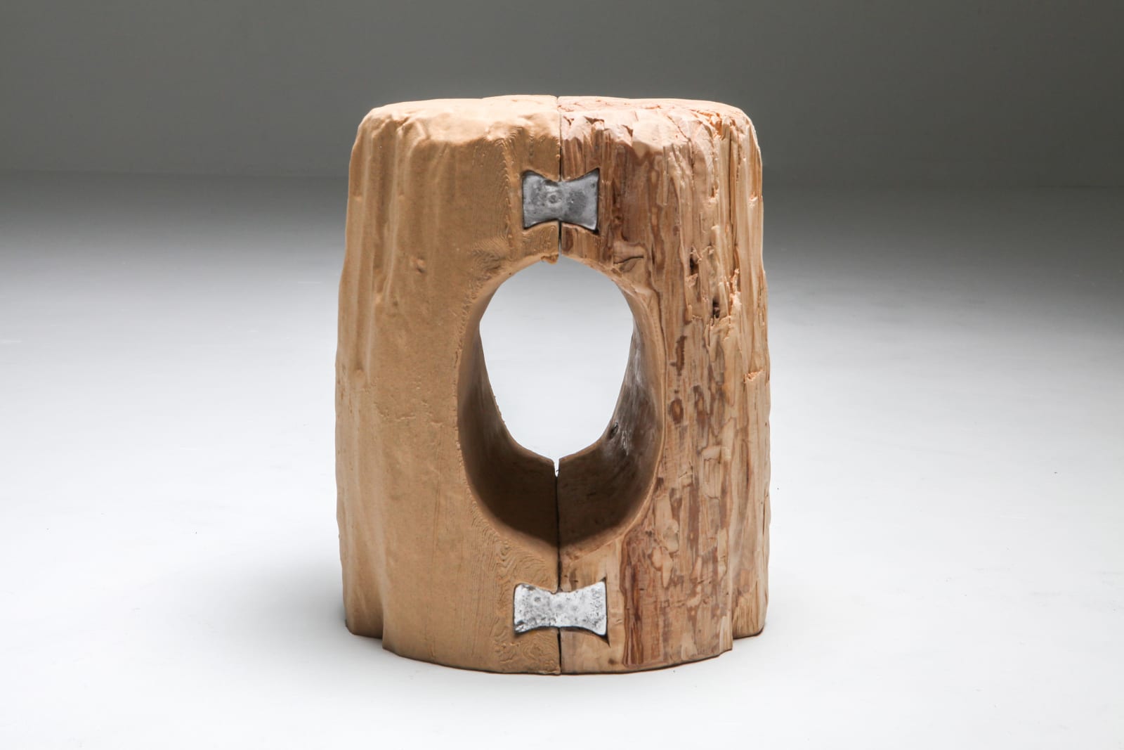 Schimmel & Schweikle, Echo stool (Dovetail), 2020