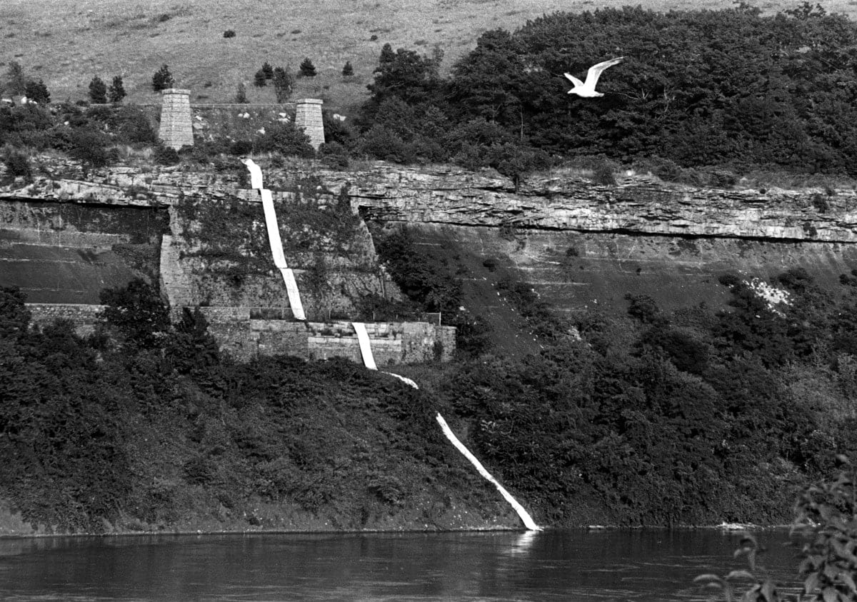 Michelle Stuart, Niagara Gorge Path Relocated, 1975
