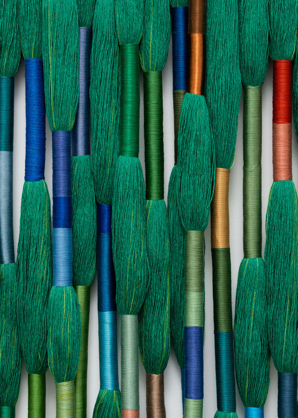 Sheila Hicks, Esmeralda (Emerald Forest), 2019