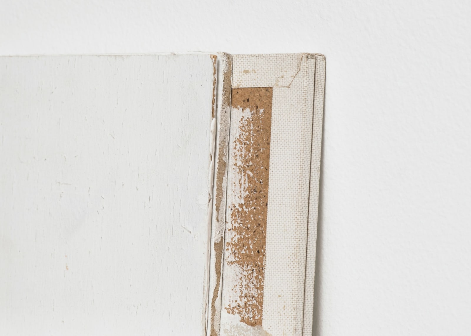 Fernanda Gomes, Untitled, 2017