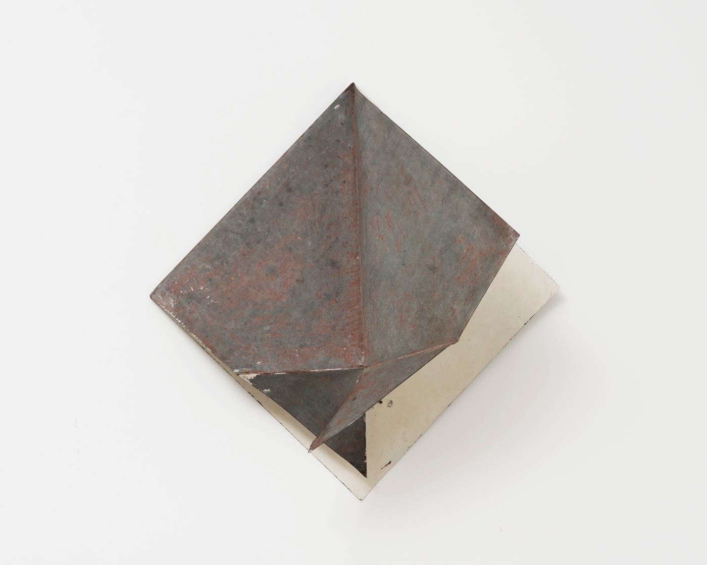 Lygia Clark, Casulo, 1959